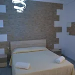 Caos דירה בארי