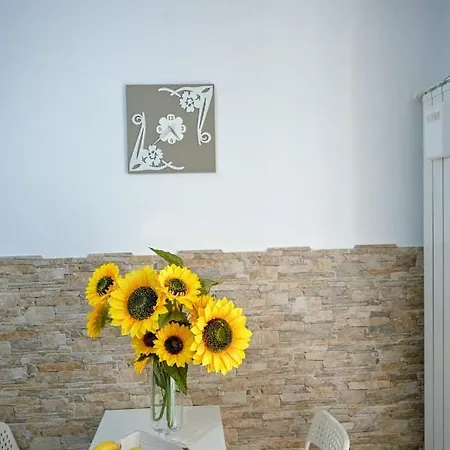 Caos Apartment Bari