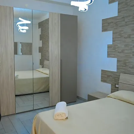 Apartament Caos Bari